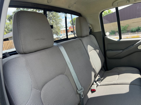 Used 2014 Nissan Frontier SV w/ SV Value Truck Package image 40