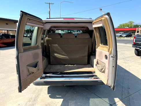 Used 2003 Ford E-150 and Econoline 150 image 5