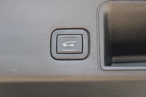 Used 2023 GMC Terrain SLE w/ Driver Convenience Package image 29