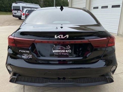 Used 2023 Kia Forte LXS image 5