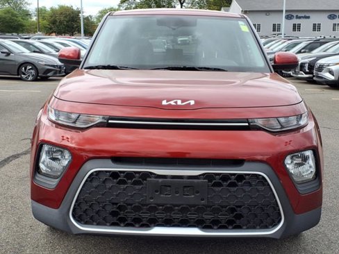 Used 2022 Kia Soul LX image 8