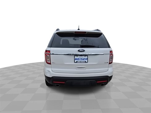 Used 2015 Ford Explorer XLT w/ Equipment Group 202B image 7