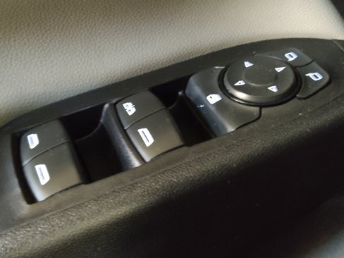 Used 2019 Chevrolet Equinox LS image 27