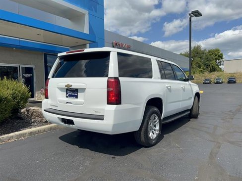 Used 2018 Chevrolet Suburban LT image 7