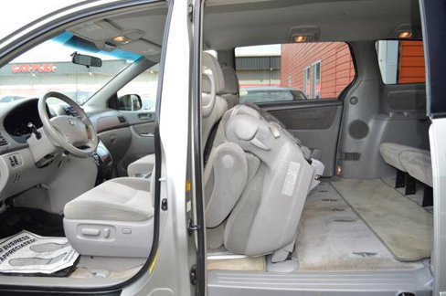 Used 2008 Toyota Sienna LE image 13