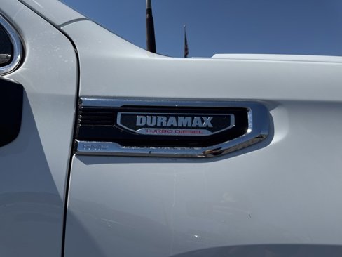 Used 2023 GMC Sierra 1500 SLT w/ X31 Off-Road Package image 10