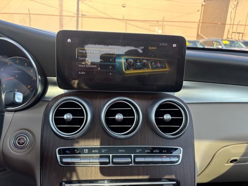 Used 2022 Mercedes-Benz GLC 300 4MATIC image 24