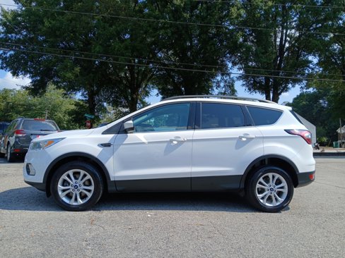 Used 2018 Ford Escape SE image 1