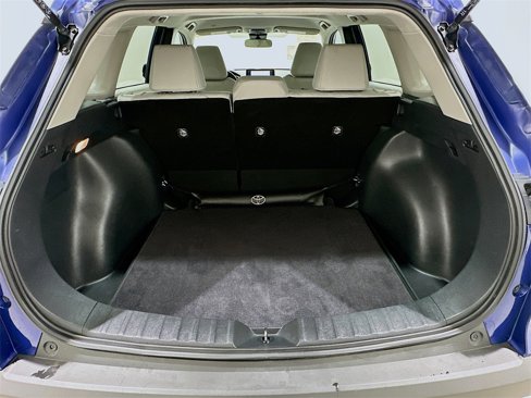 Used 2022 Toyota Corolla Cross LE image 25