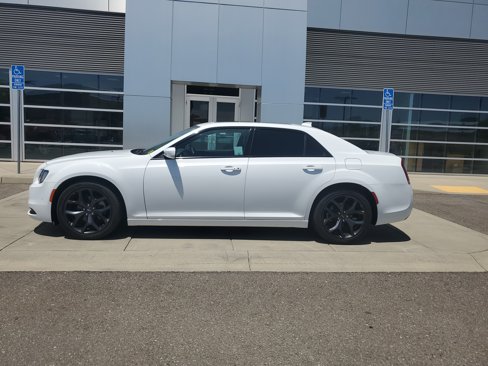 Used 2023 Chrysler 300 S image 2