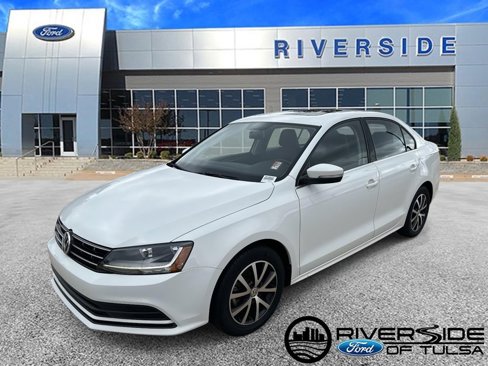Used 2018 Volkswagen Jetta SE image 1
