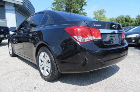 Used 2013 Chevrolet Cruze LS image 28