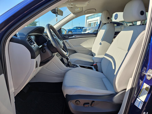 Used 2023 Volkswagen Tiguan SE image 10