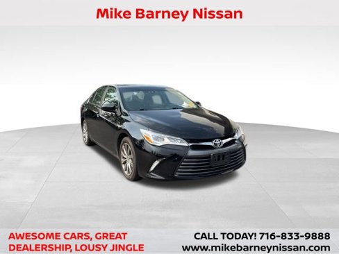 Used 2015 Toyota Camry image 1