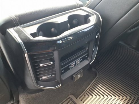 Used 2021 RAM 1500 Laramie w/ Night Edition image 10