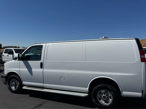 Used 2019 GMC Savana 2500 w/ Driver Convenience Package image 8