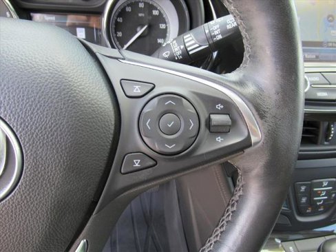 Used 2019 Buick Envision Essence image 19