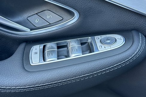 Used 2018 Mercedes-Benz C 300 Sedan image 13