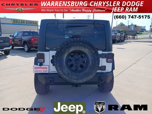 Used 2015 Jeep Wrangler Unlimited Sport w/ Connectivity Group image 4