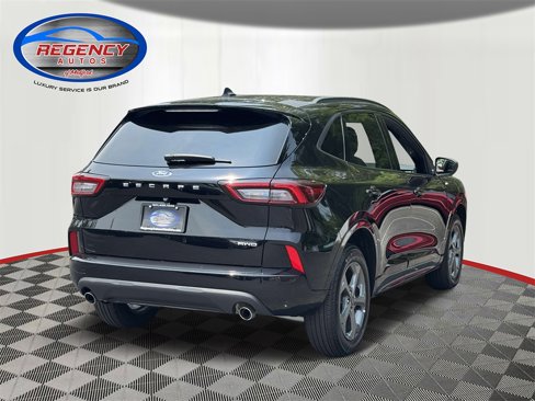 Used 2024 Ford Escape ST-Line image 5