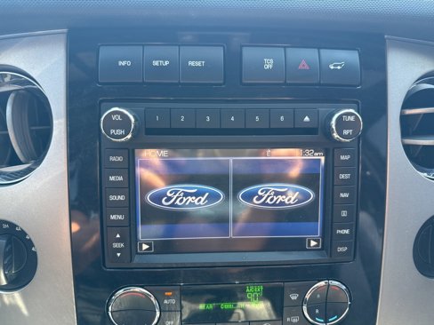 Used 2013 Ford Expedition Limited image 17