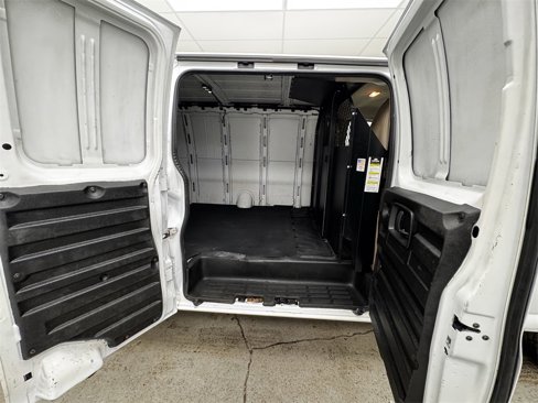 Used 2018 GMC Savana 2500 Extended w/ Driver Convenience Package image 14