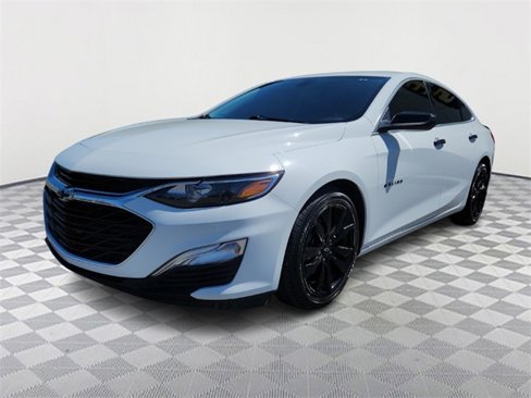 Used 2021 Chevrolet Malibu RS image 3