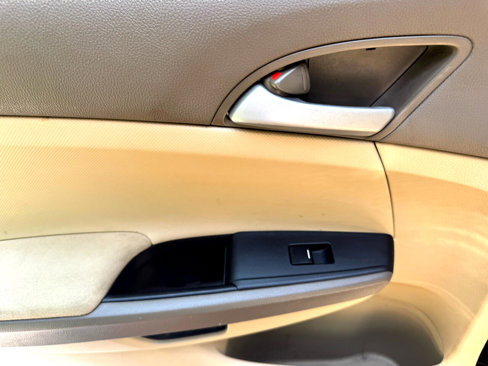 Used 2010 Honda Accord LX-P image 33