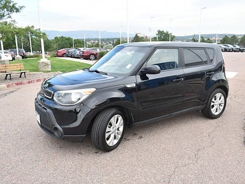 Used 2015 Kia Soul + image 3