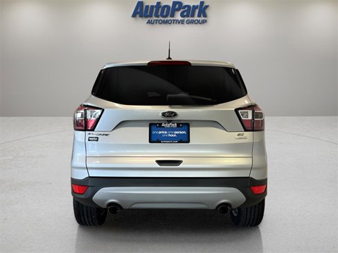 Used 2017 Ford Escape SE image 6