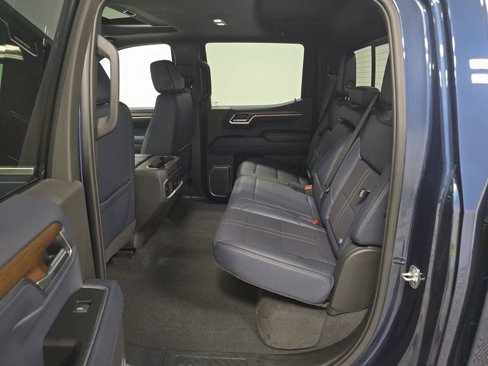 Used 2022 Chevrolet Silverado 1500 High Country w/ High Country Premium Package image 10