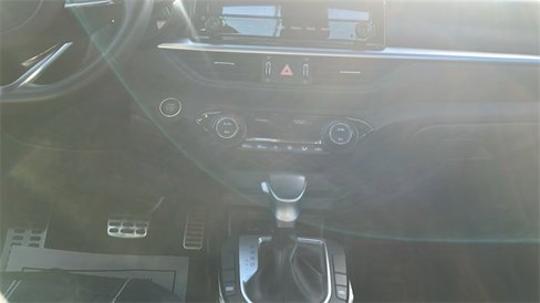 Used 2024 Kia Forte GT-Line image 17