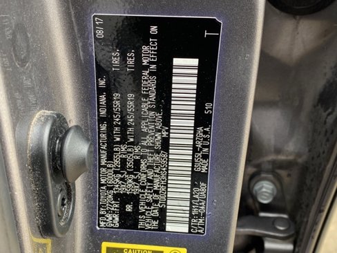 Used 2017 Toyota Highlander Limited image 24