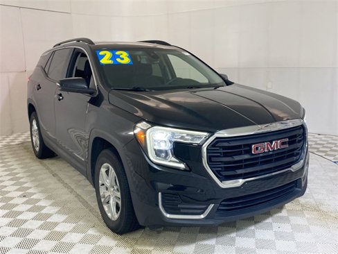 Used 2023 GMC Terrain SLE w/ Driver Convenience Package image 1