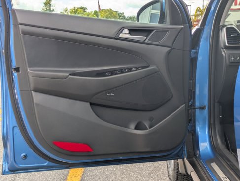 Used 2019 Hyundai Tucson Limited w/ Cargo Package image 11