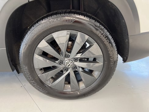 Used 2022 Volkswagen Taos S image 40