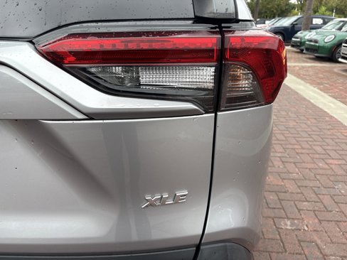 Used 2019 Toyota RAV4 XLE image 42
