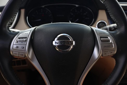 Used 2016 Nissan Rogue SL w/ SL Premium Package image 25