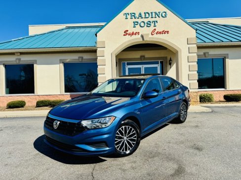 Used 2021 Volkswagen Jetta SE image 2