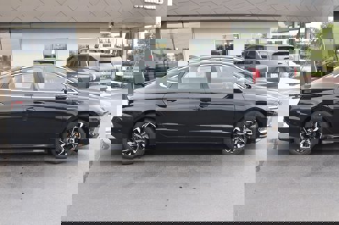 New 2025 Hyundai Sonata SEL image 2
