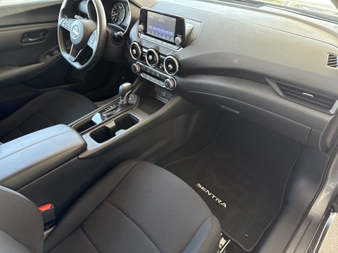 Used 2024 Nissan Sentra S image 17