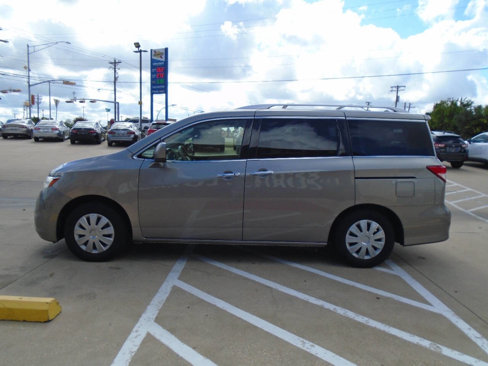 Used 2012 Nissan Quest S image 4
