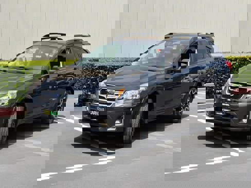 Used 2017 Subaru Crosstrek 2.0i Limited image 6