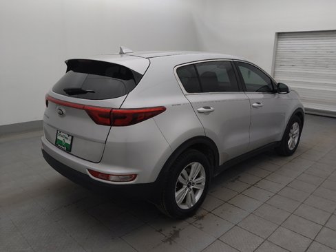 Used 2019 Kia Sportage LX image 9