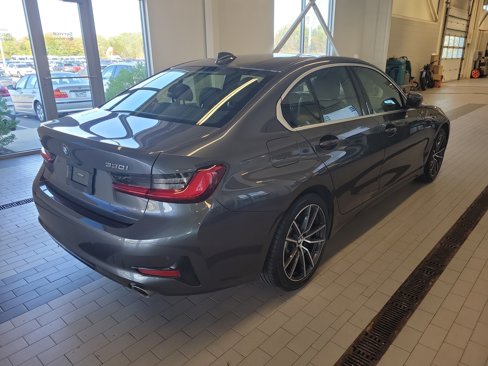 Used 2021 BMW 330i xDrive Sedan w/ Convenience Package image 5