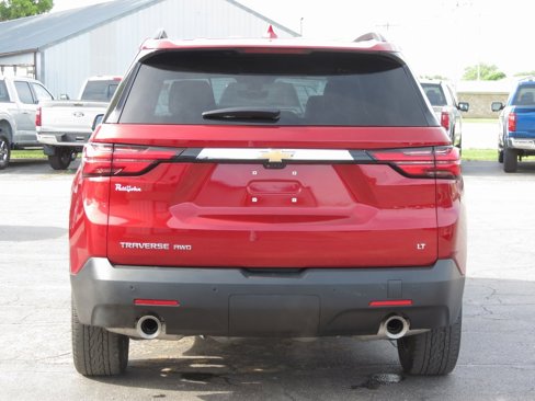 Used 2022 Chevrolet Traverse LT w/ LT Premium Package image 9