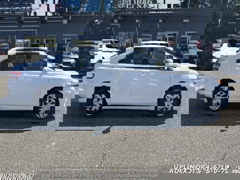 Used 2011 Toyota Camry LE image 8