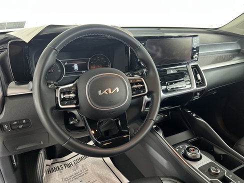 Used 2023 Kia Sorento EX image 11