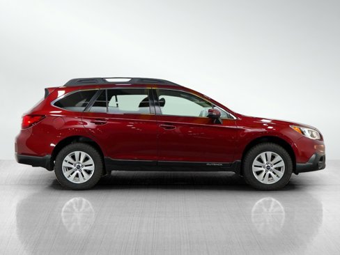 Used 2017 Subaru Outback 2.5i Premium image 6