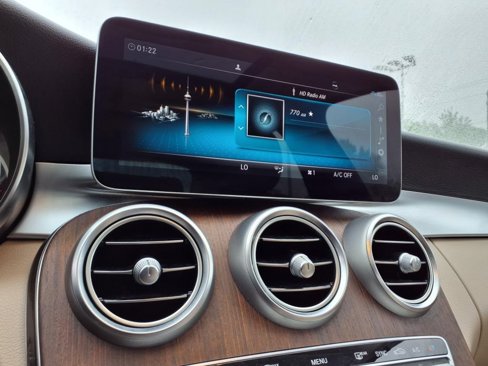 Used 2020 Mercedes-Benz C 300 4MATIC Sedan image 18